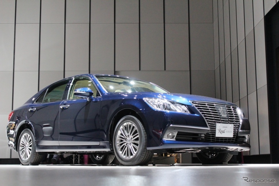 上品さが高い車界のハイスペック男！トヨタのクラウンロイヤル