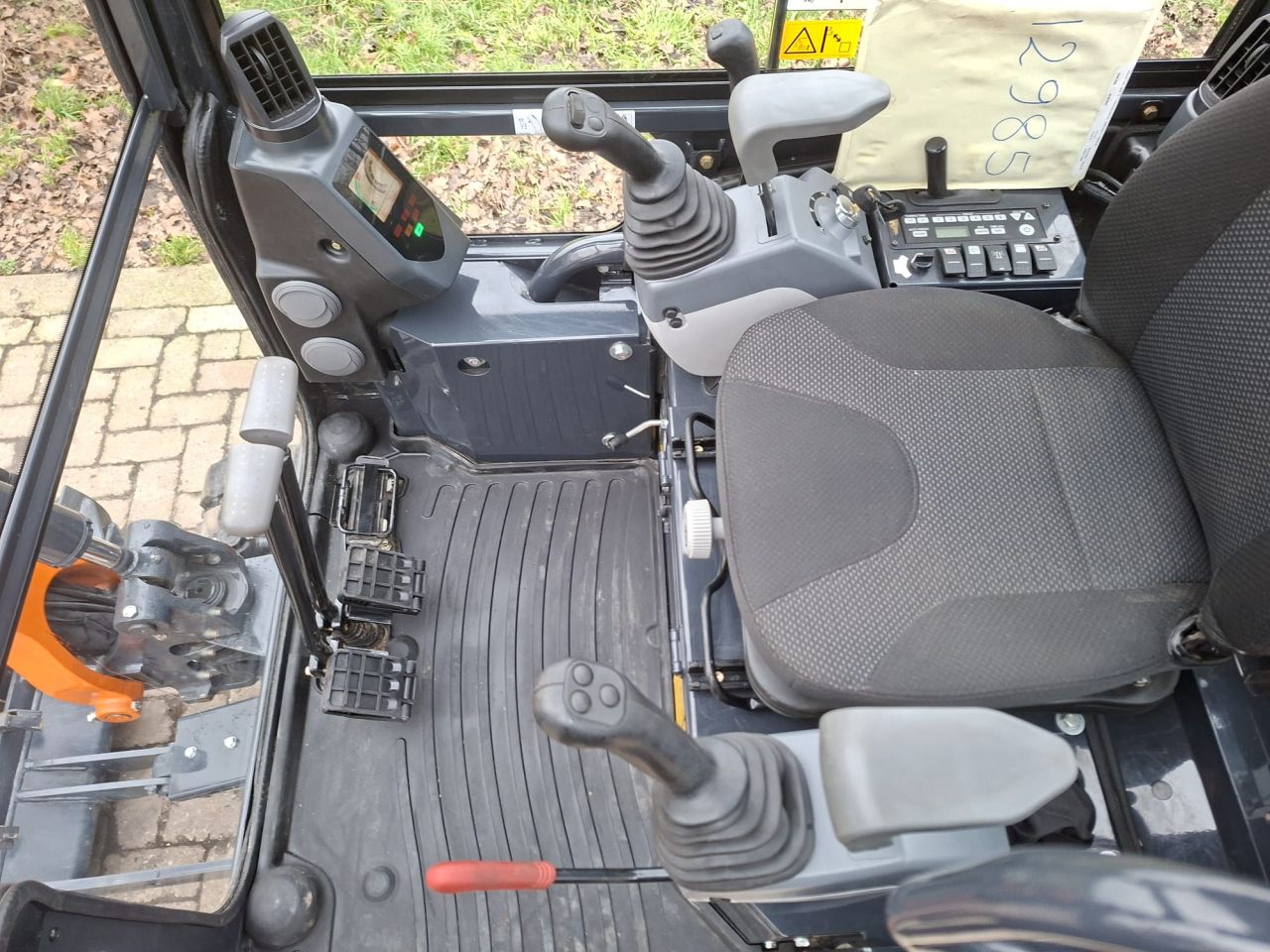 Hitachi ZX19-6 CR | bj2025 | 76 uur | 3 bakken en grijper, baujahr