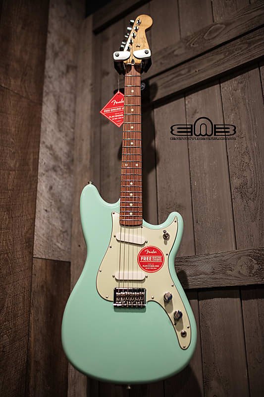 Fender Offset Series Duo-Sonic with Pau Ferro Fretboard Surf Green