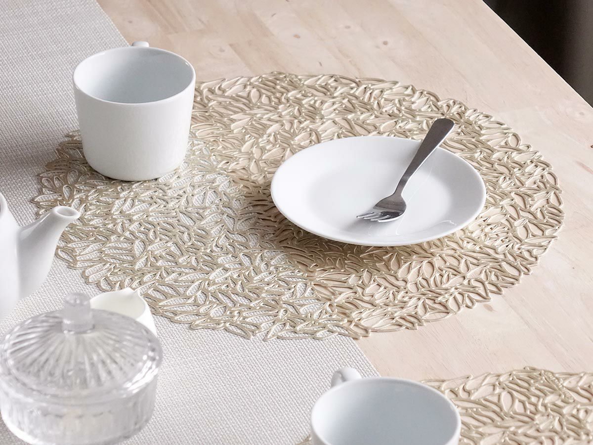 チルウィッチ 円形 ランチョンマット・ペタル｜シャンパンゴールドの