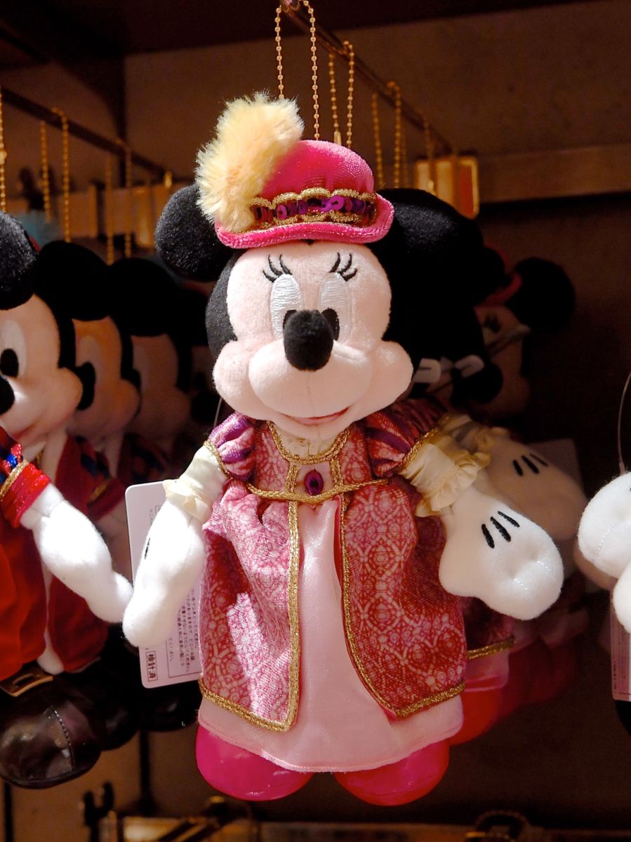 ミッキー＆ミニーのぬいぐるみバッジ付き！ディズニーホテル