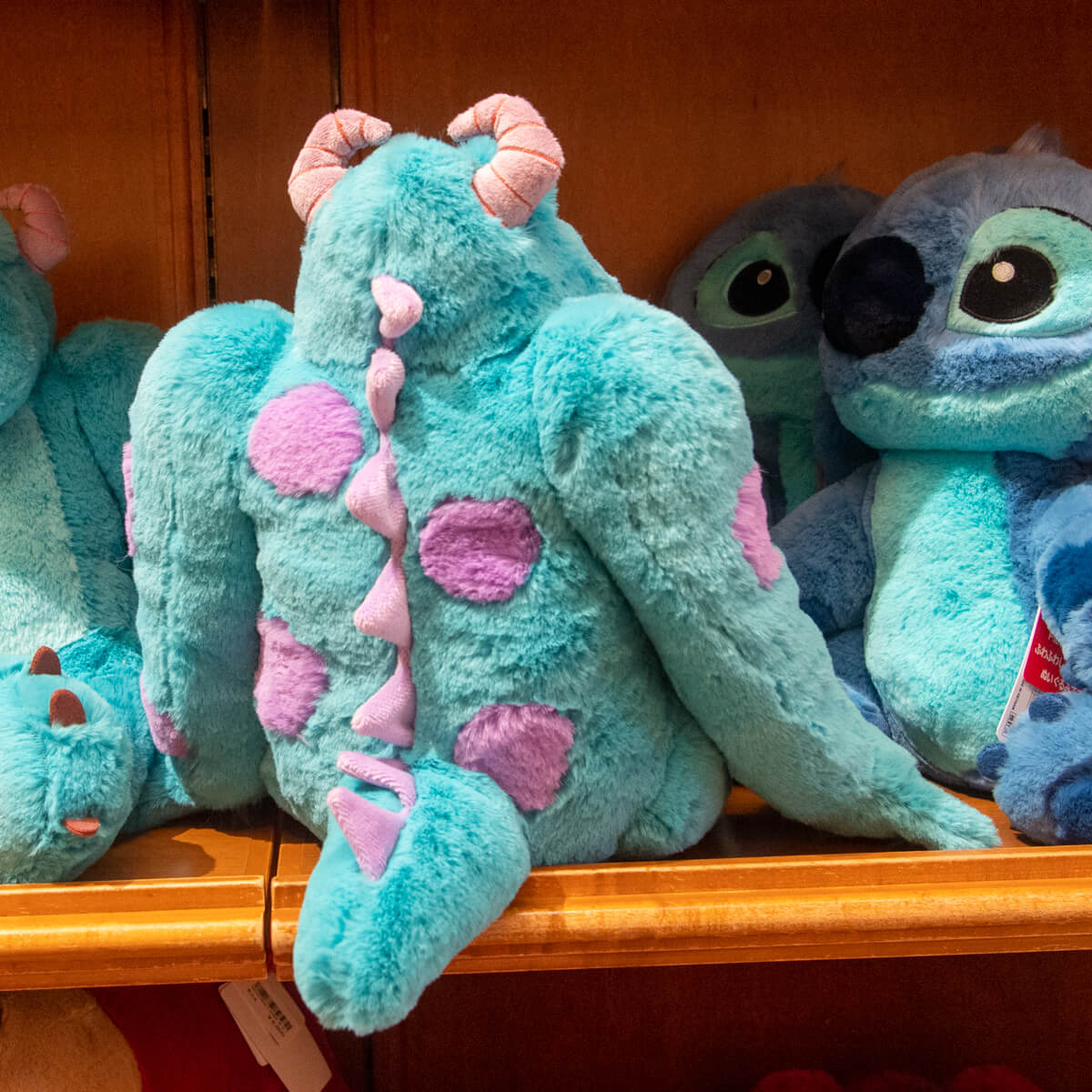 サリー」のフラッフィープラッシーが登場！東京ディズニーランド