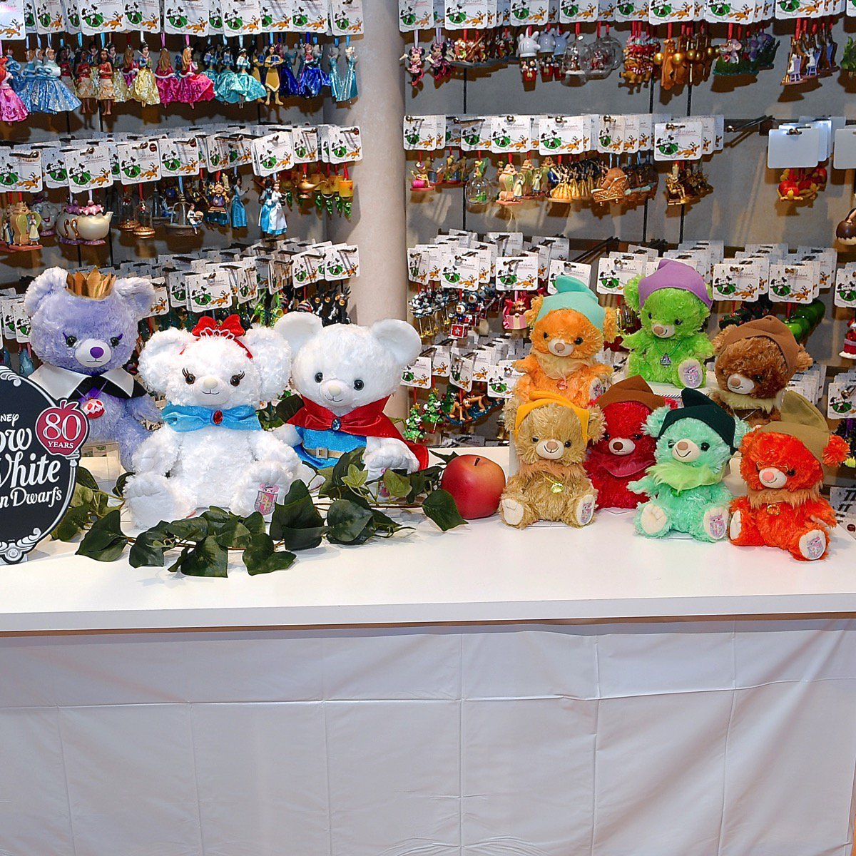 白雪姫のプリンセスユニベアシティ！ディズニーストア『Disney