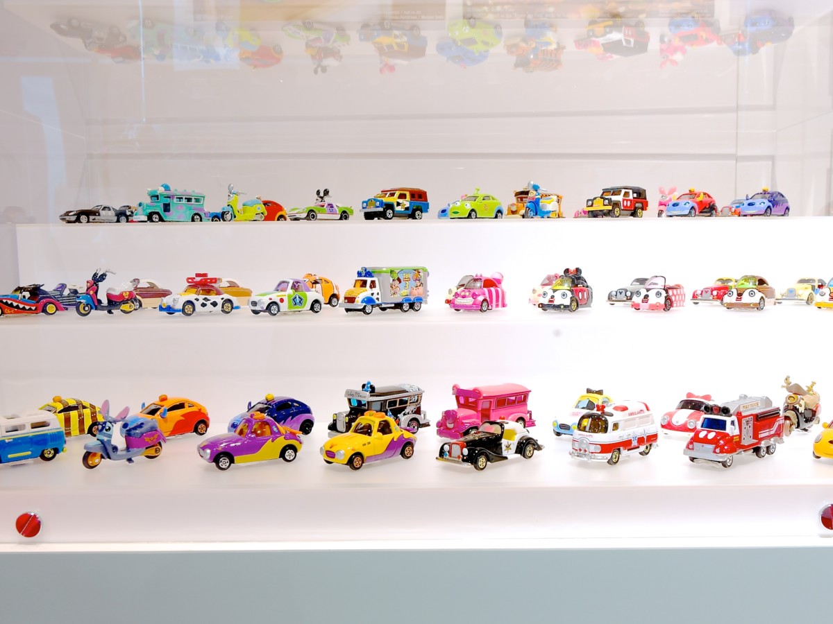 歴代ディズニーモータースが集結！トミカ「D－MOTORS SQUARE」 -