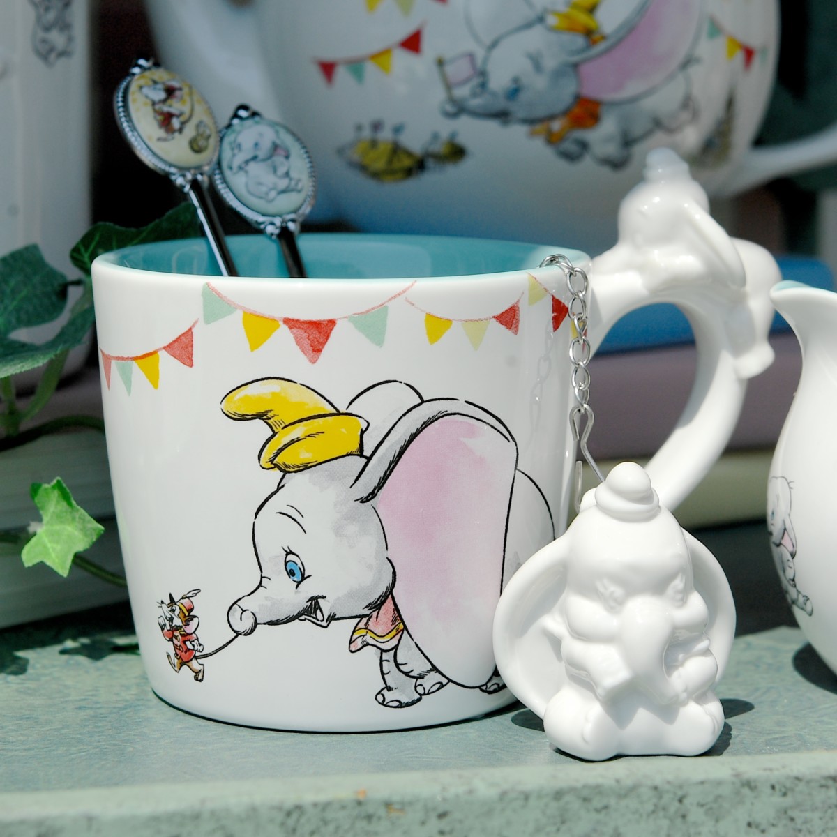 AfternoonTeaプロデュース！東京ディズニーリゾート『ダンボ』グッズ -