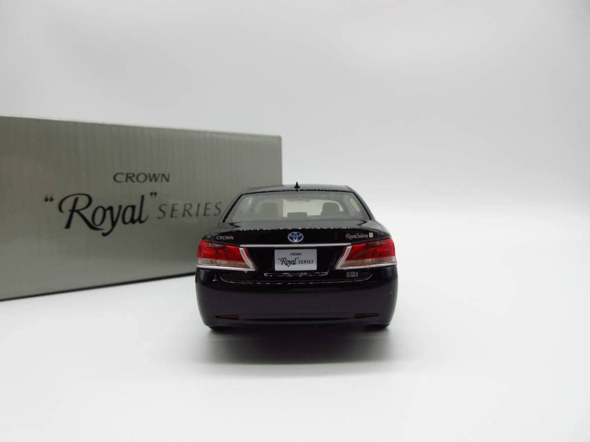 Amazon | 1/30 ミニカー クラウンロイヤル ロイヤルサルーン 210系