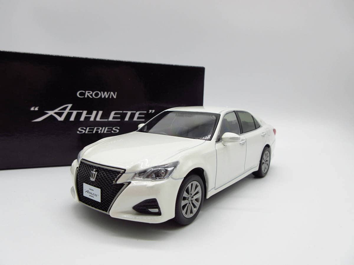 Amazon | 1/30 ミニカー クラウンアスリート CROWN 210系 後期