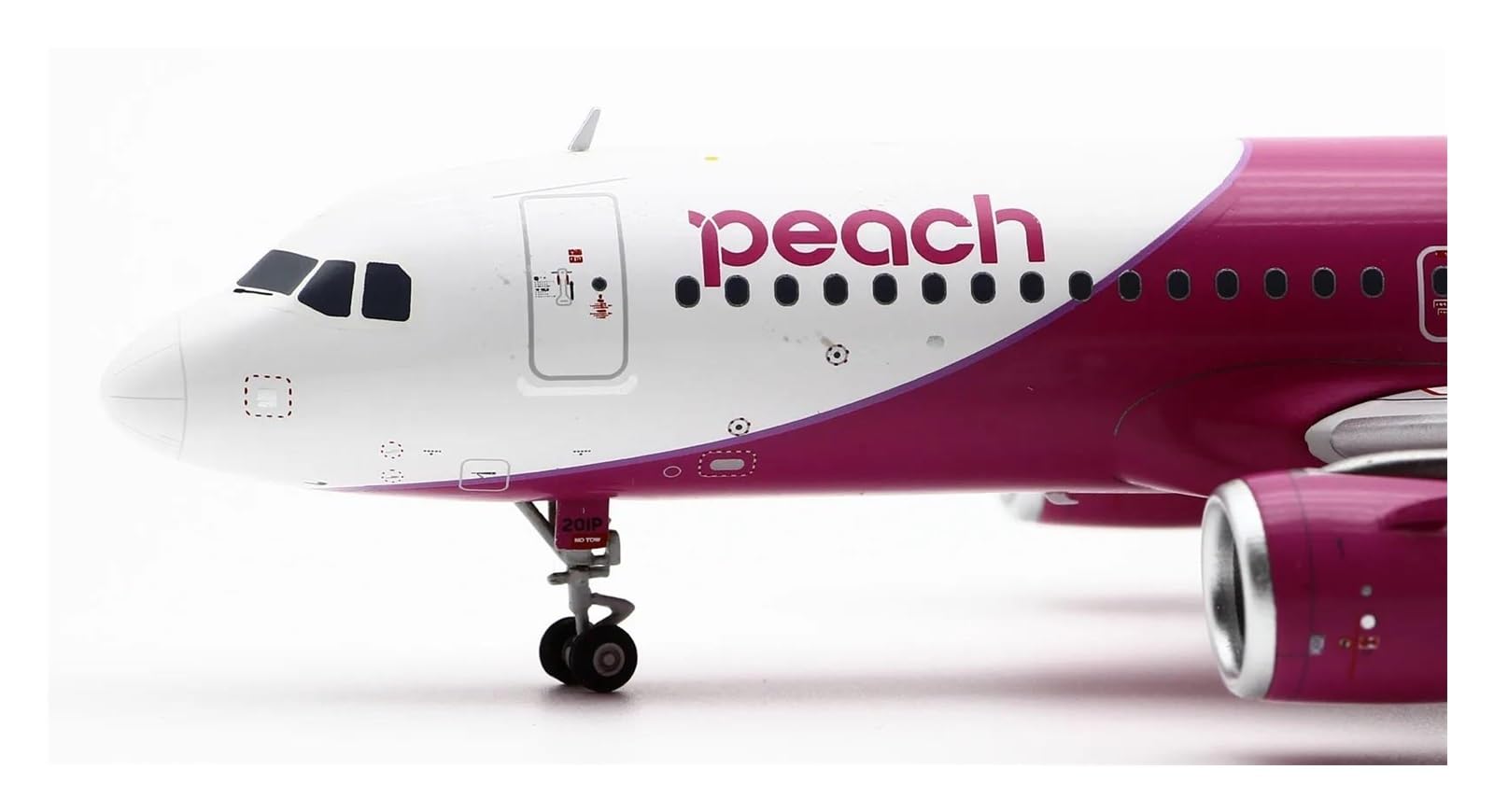 Amazon.co.jp: Airplane Model Complete 1:200 Peach Airlines Airbus