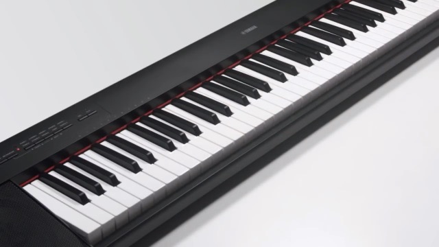 Amazon.com: Yamaha Piaggero 76-Key Lightweight Portable Keyboard
