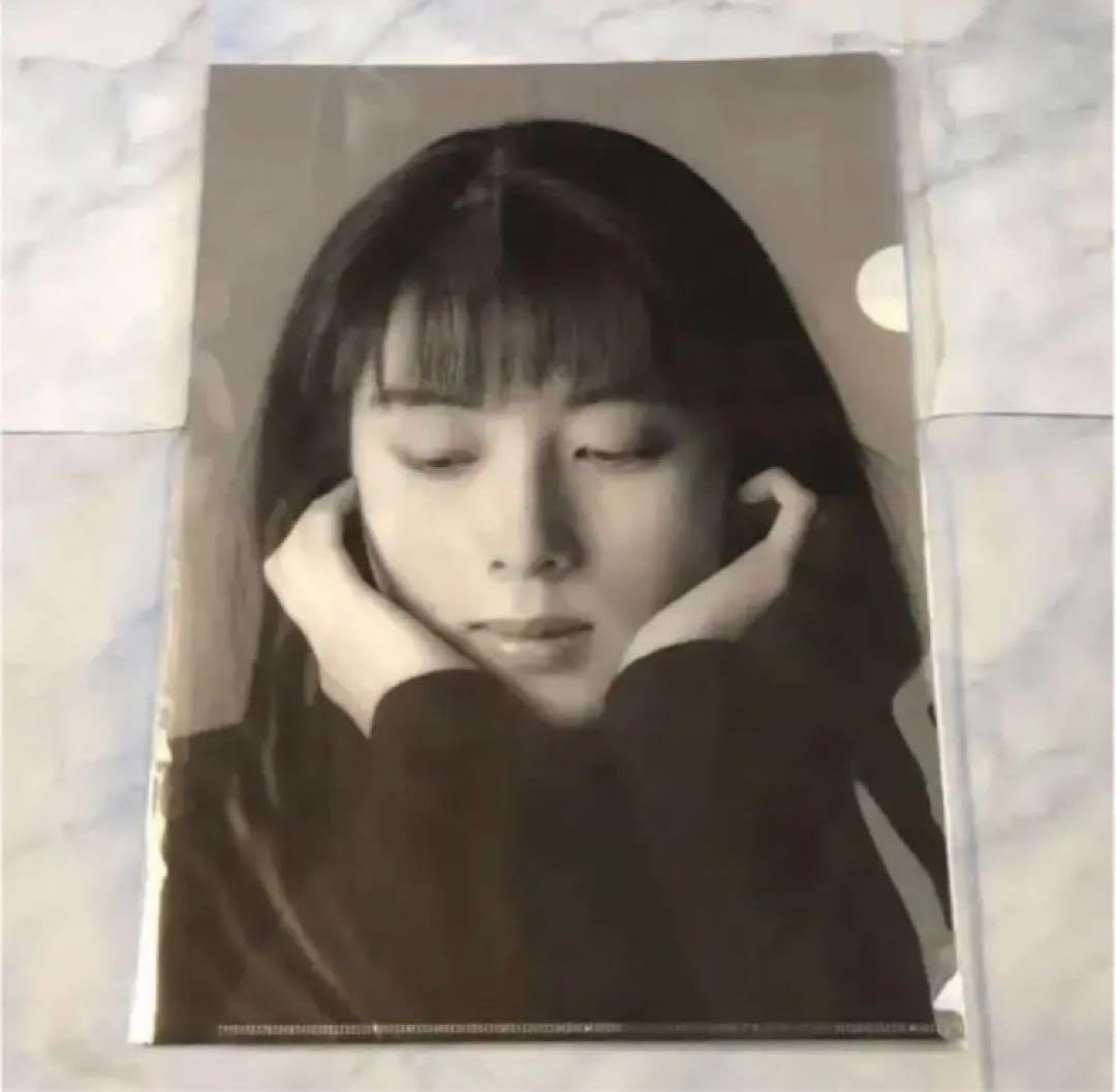 Amazon.co.jp: ZARD 坂井泉水 クリアファイル ポストカード セット