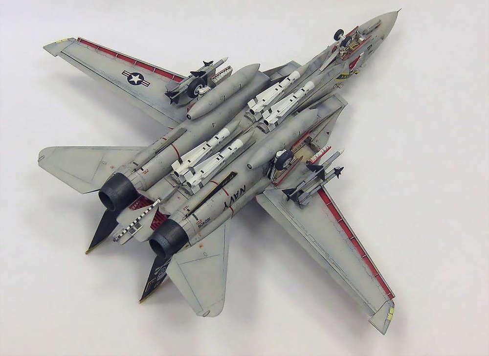 Amazon | ハセガワ 1/72 アメリカ海軍 F-14A トムキャット ハイビジ