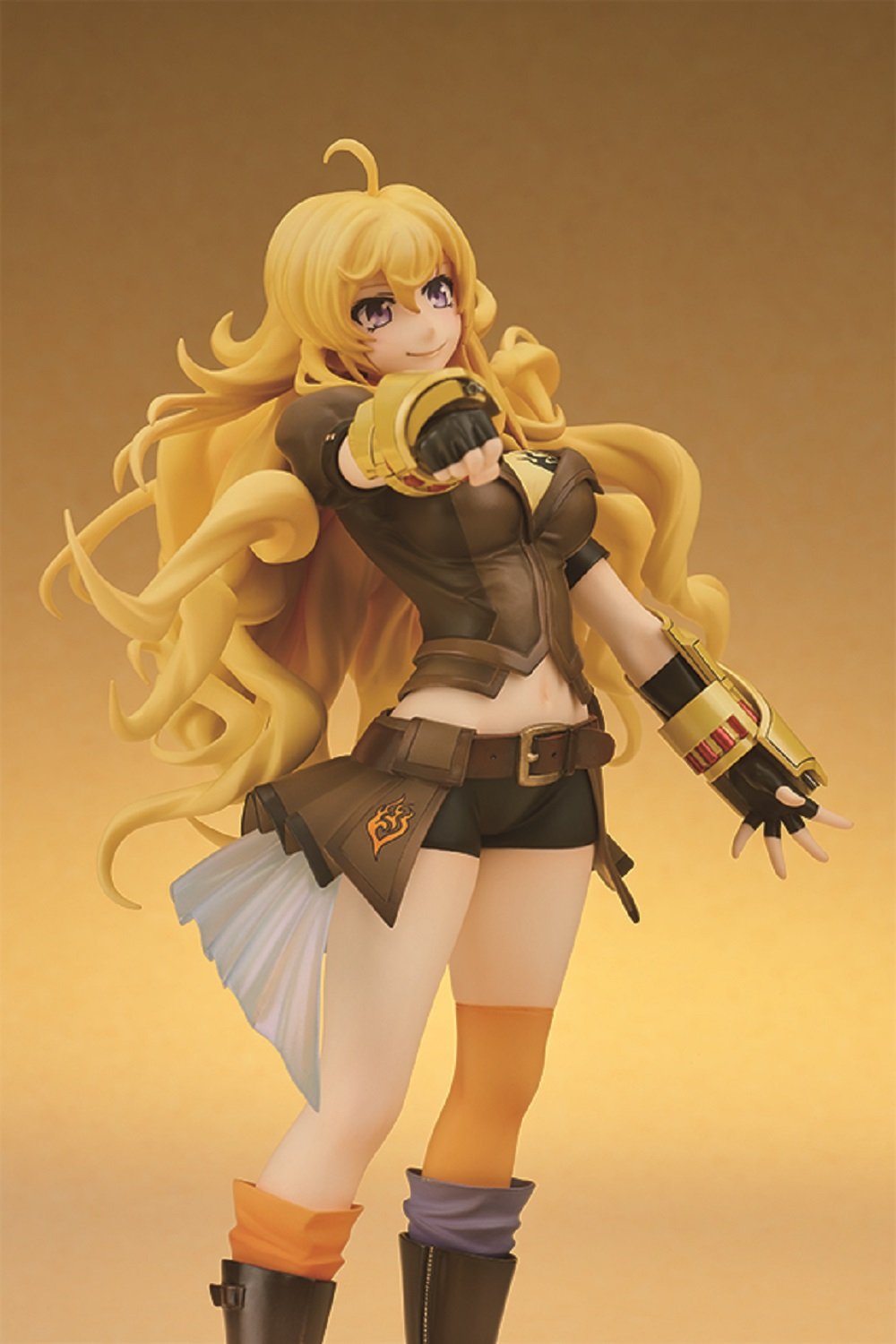 Amazon | ｢RWBY｣ ヤン・シャオロン 約230mm PVC＆ABS 塗装済み完成品