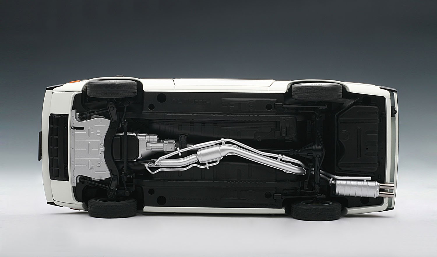 Amazon | AUTOart 1/18 マツダ サバンナ RX-7 リミテッド (SA