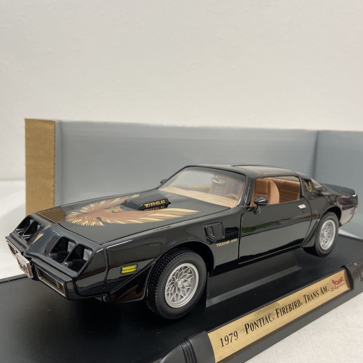 Amazon | ROAD 1/18 Pontiac Firebird Trans AM 1979年 ポンティアック