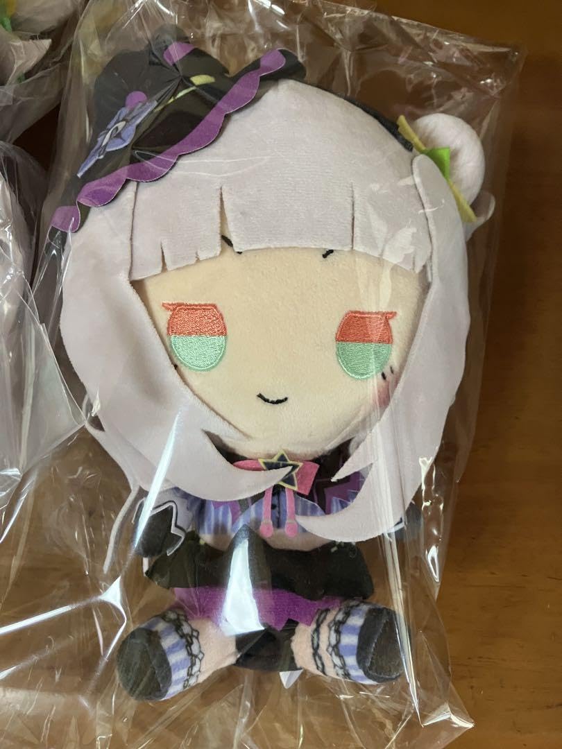 Amazon.co.jp: 紫咲シオン 記念グッズ シオンちゃんぬいぐるみ もち