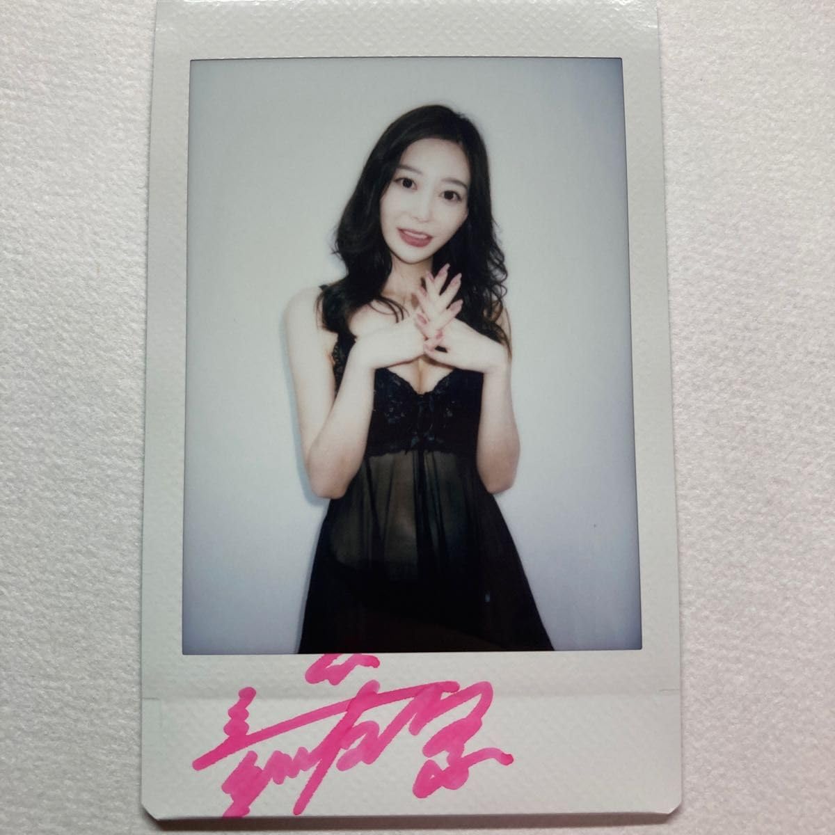 Amazon.co.jp: 蒼山愛奈 直筆サイン入り チェキセット : おもちゃ