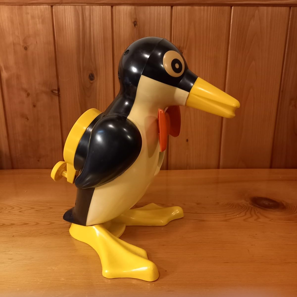 Amazon.co.jp: アサヒ ペンギンちゃんの氷かき アサヒのかき氷機 レア