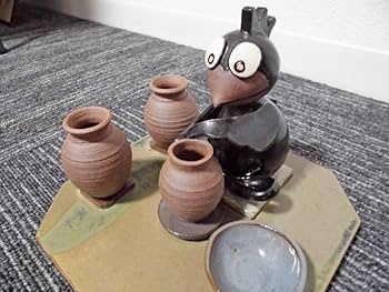 Amazon.co.jp: 丹波焼 愛嬌のある陶器の置物 カラスの陶芸家 リビング