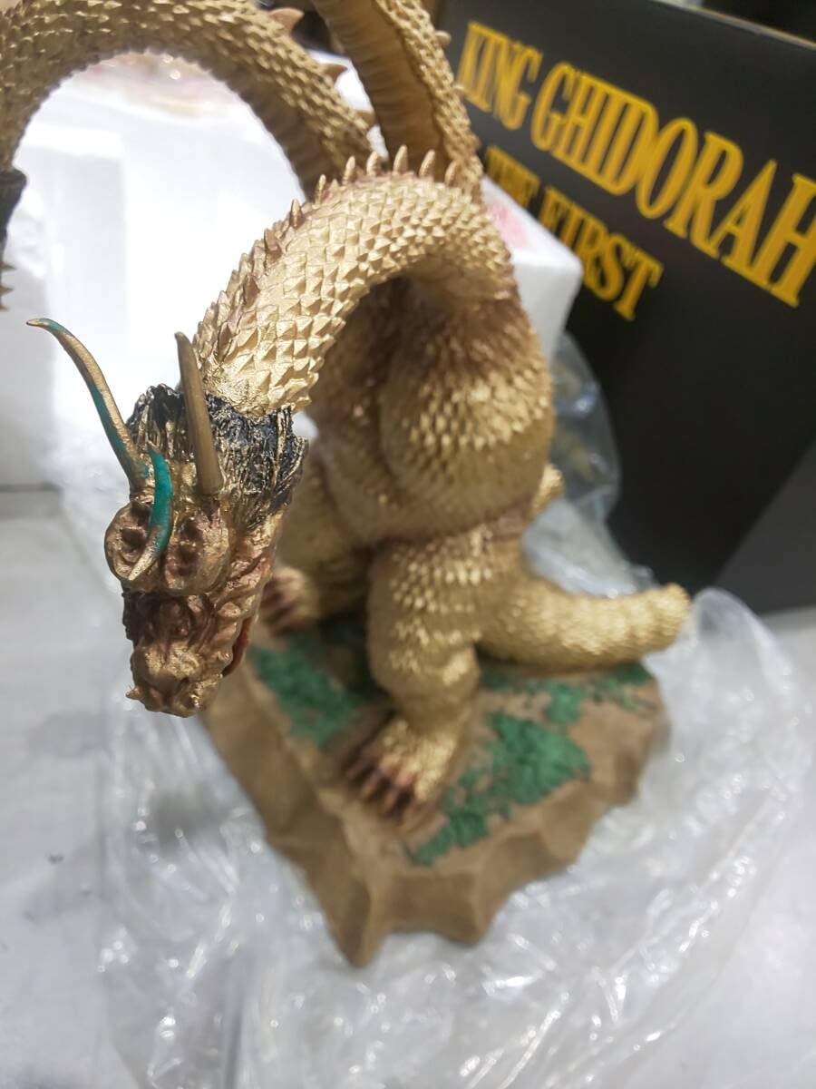 Amazon.co.jp: 59544 M-ARTS 初代 キングギドラ 1964 塗装済み品/茨木