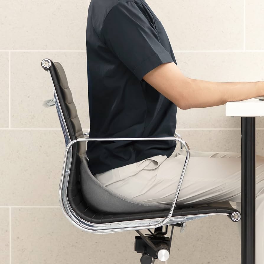 Amazon.co.jp: アンドメディカル KURA SEAT 座椅子 姿勢矯正 腰痛 椅子