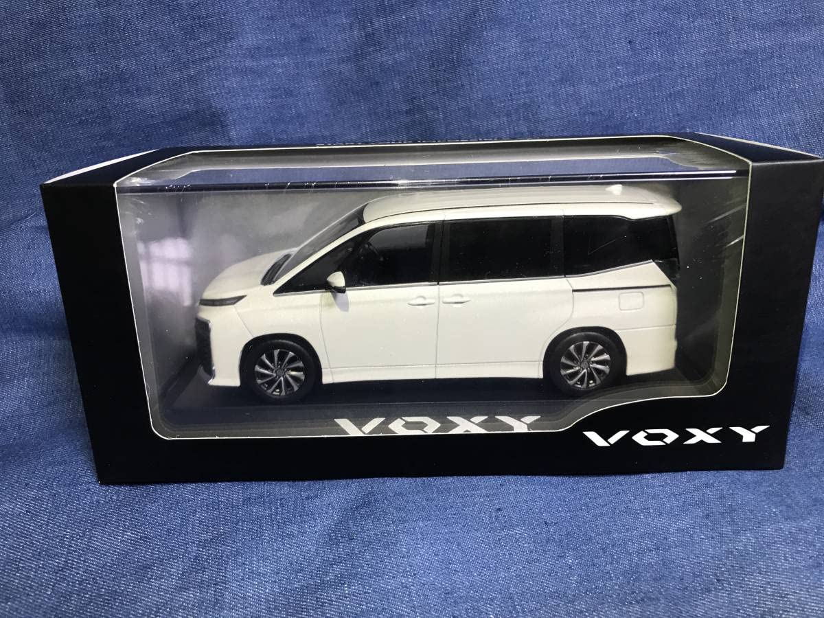 Amazon.co.jp: 1/30○○ヴォクシー○2022年1月発売○最新○新型