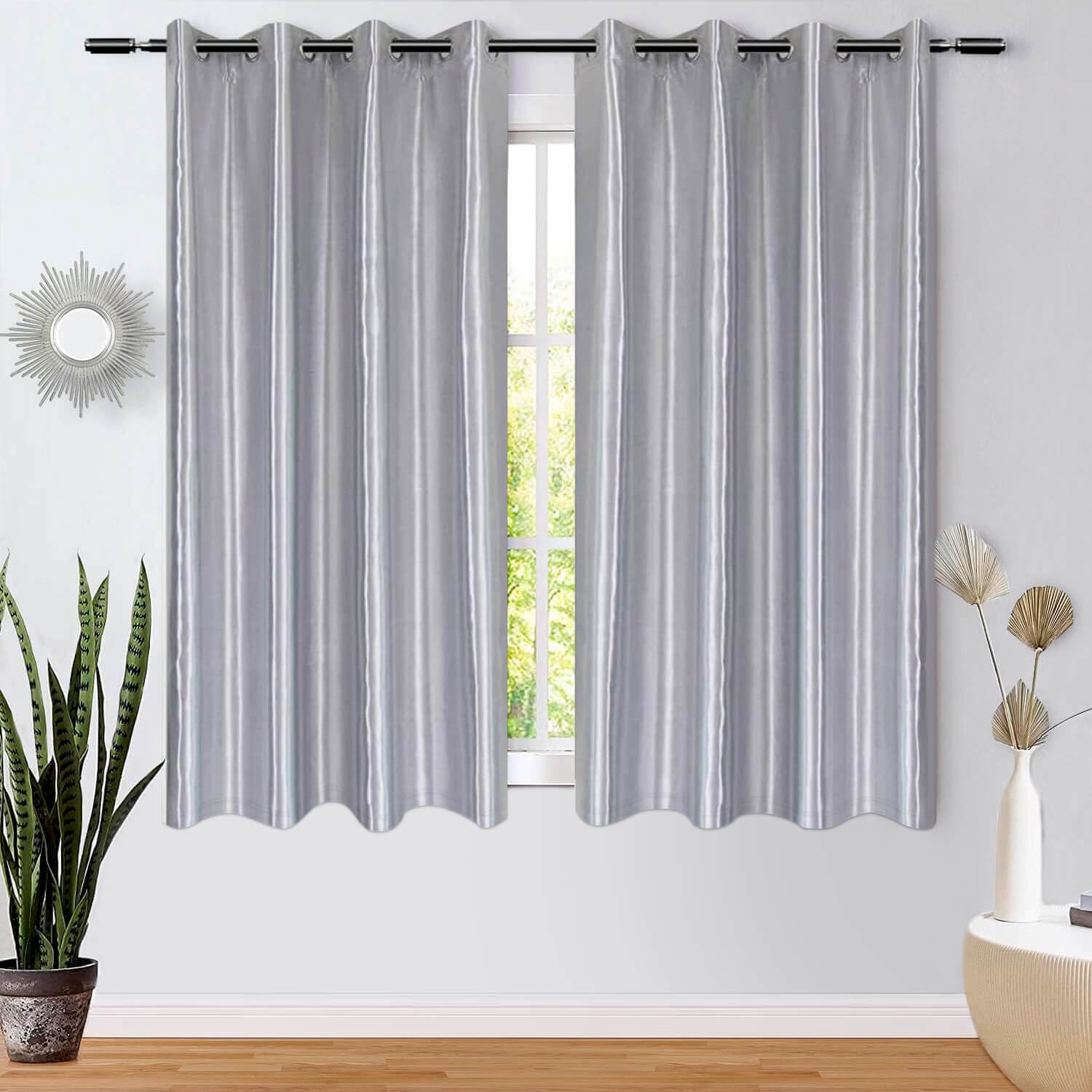 Amazon｜WUBODTI シルバーカーテン 長さ63インチ 2パネル、モダン
