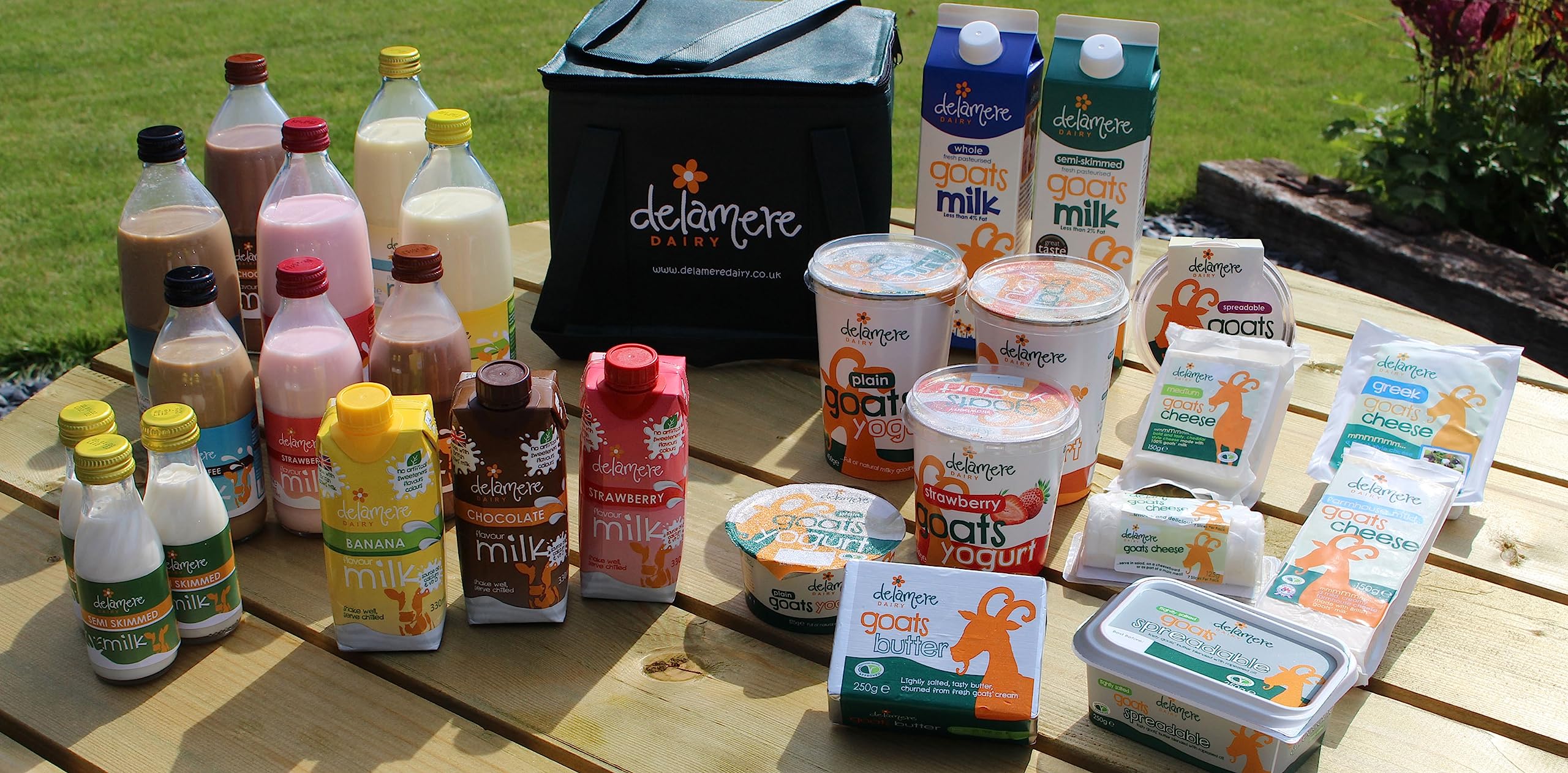 Delamere Dairy Whole Fresh Pasteurized Goats Milk, 1000 ml