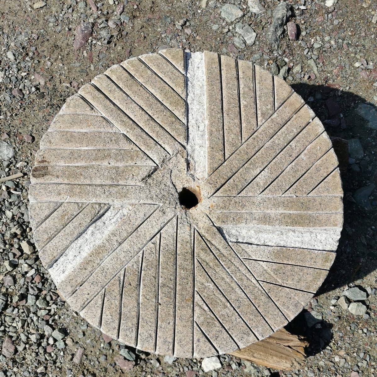 Amazon.co.jp: 石臼2石セット庭石鑑賞石石盆石水石灯籠庭坪庭盆栽