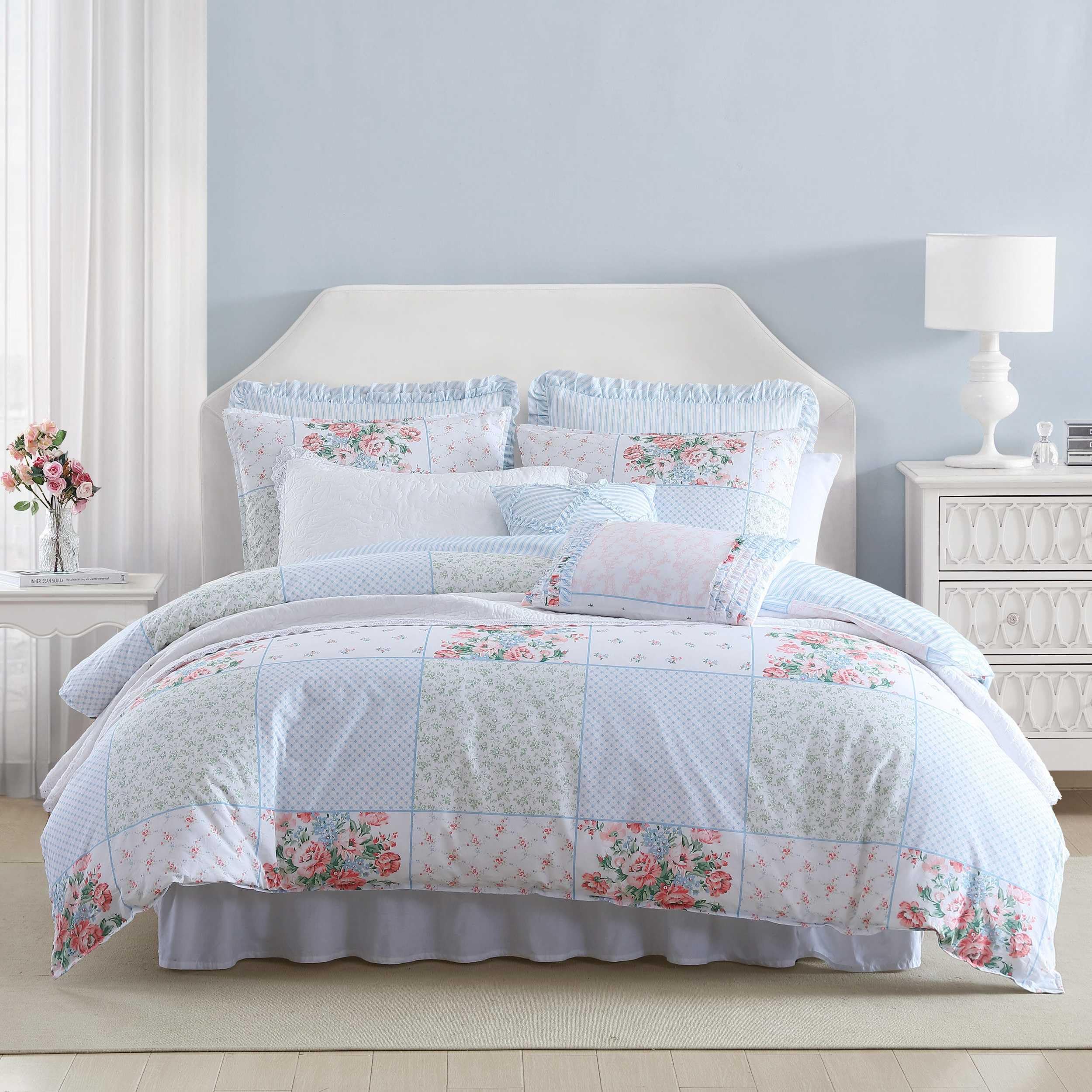 Amazon.com: Laura Ashley - Comforter Set, Super Soft Bedding with