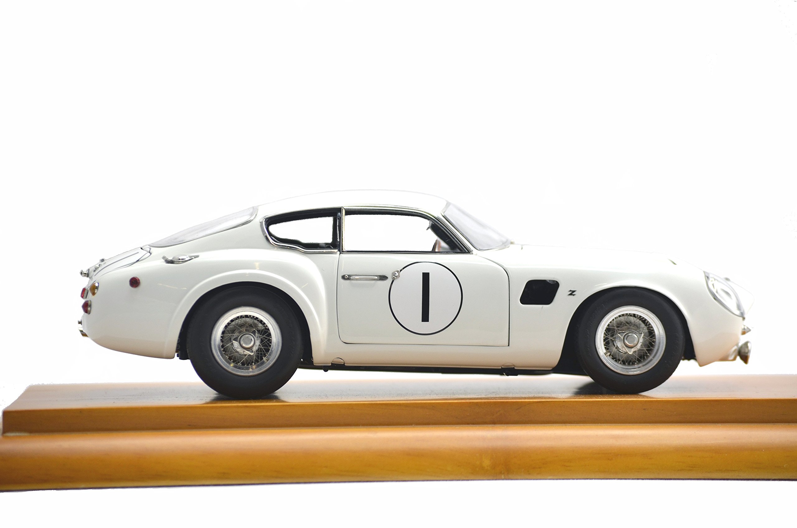 Amazon | CMC 1/18完成品 アストンマーティン DB4GT Zagato 1961 White