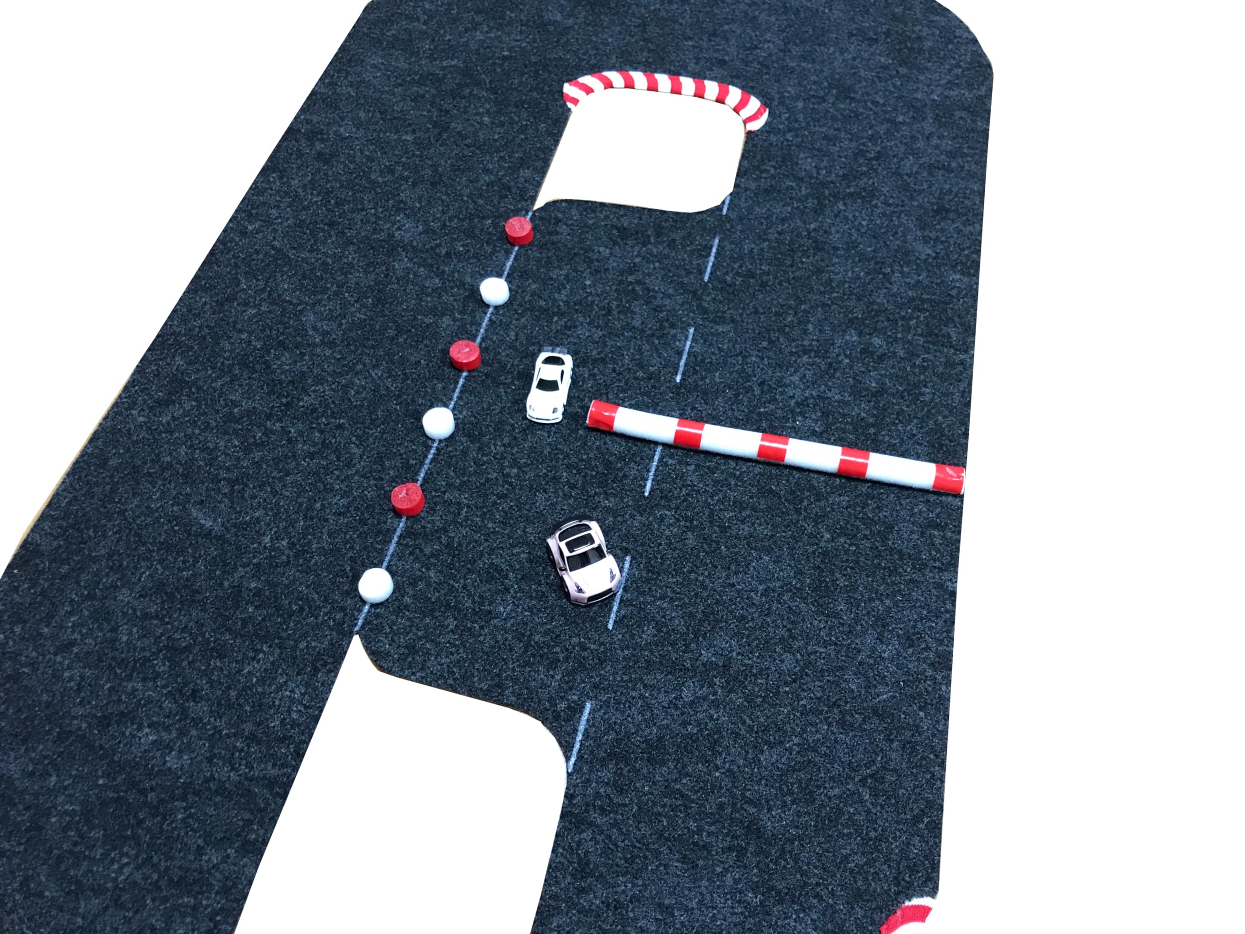 Amazon | FRT・ミニカーサイズのラジコン用サーキット【MICRO ロード