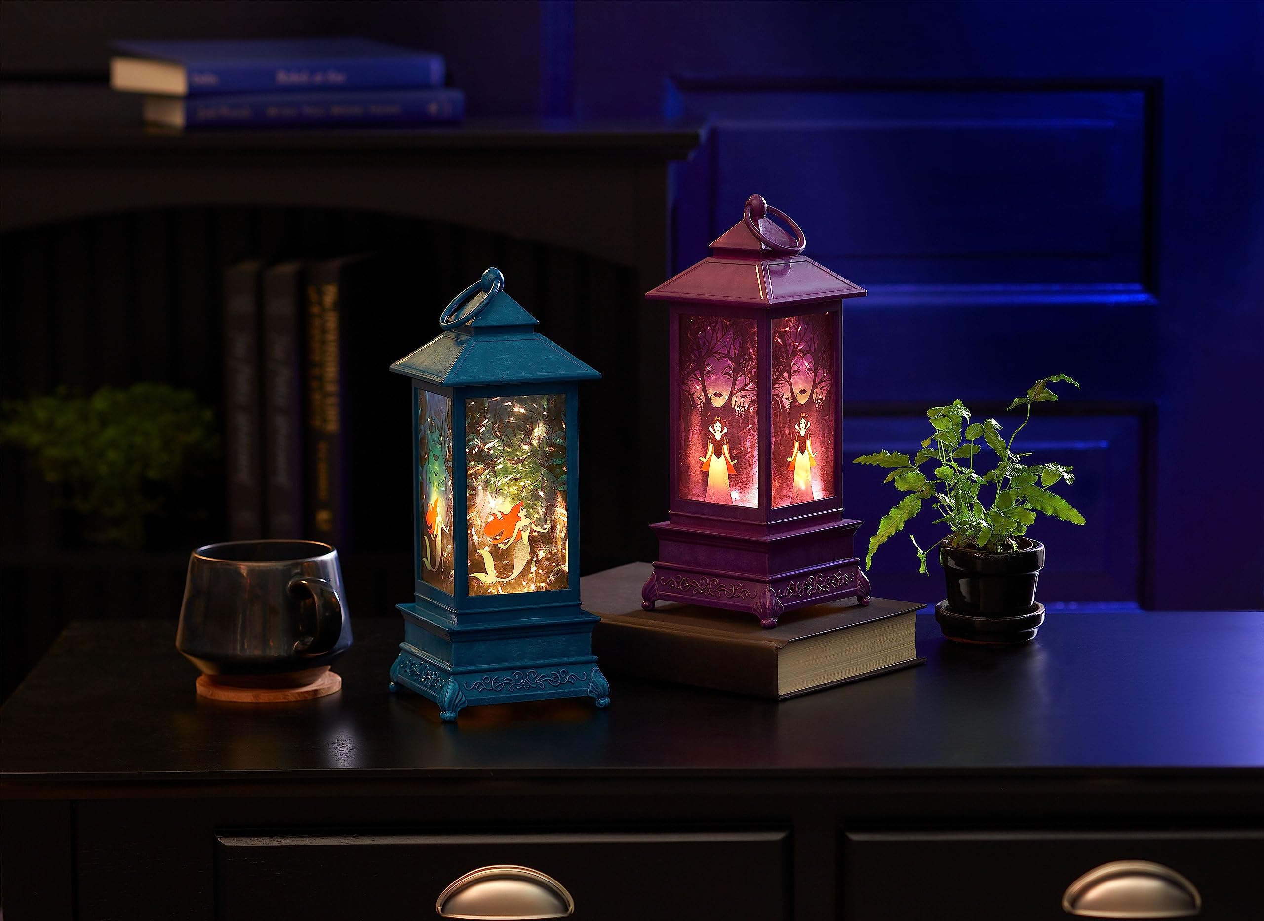 Amazon.com: Enesco Disney Showcase The Little Mermaid Ariel and