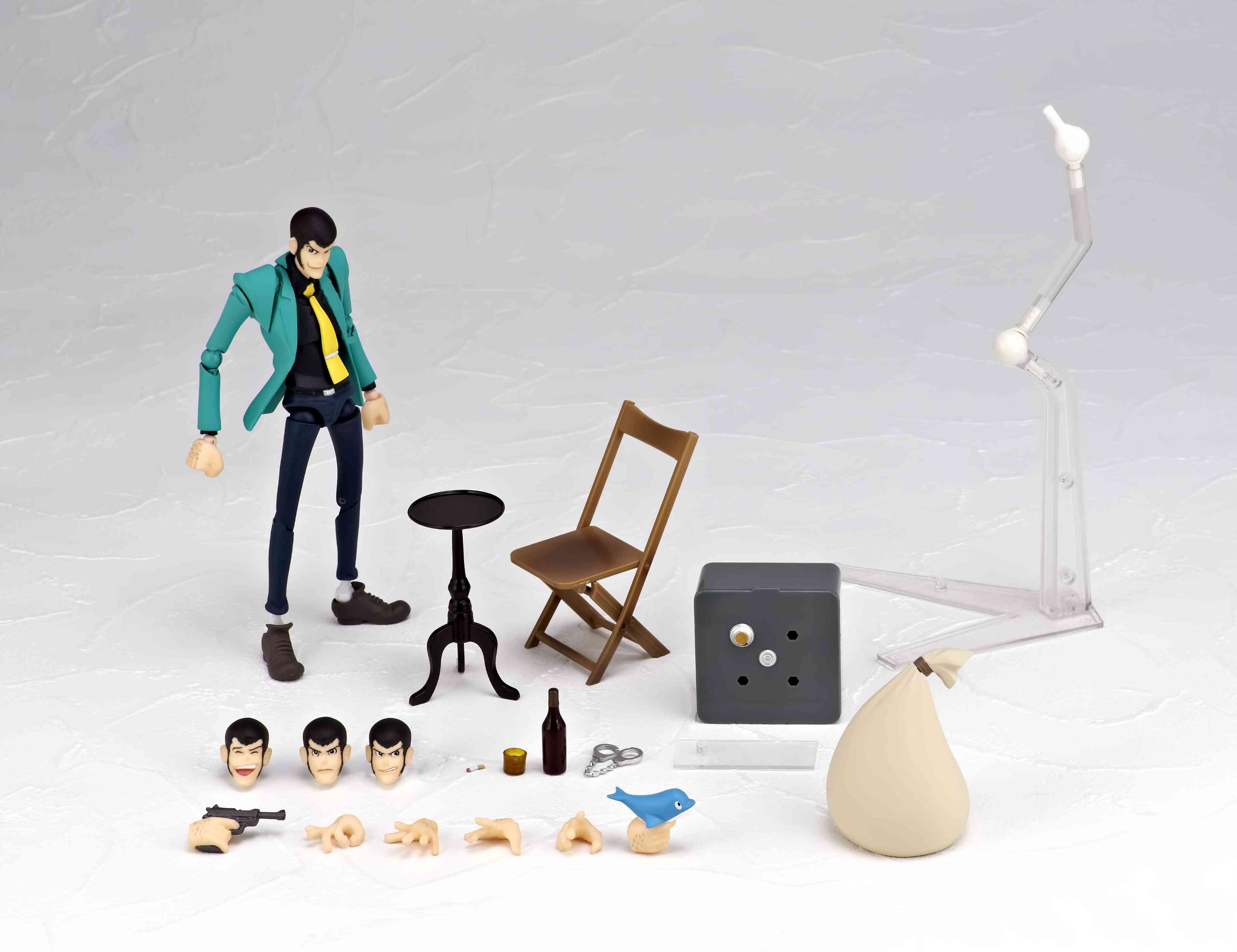 Amazon.co.jp: リボルテックヤマグチNO.129 ルパン三世 テレビアニメ