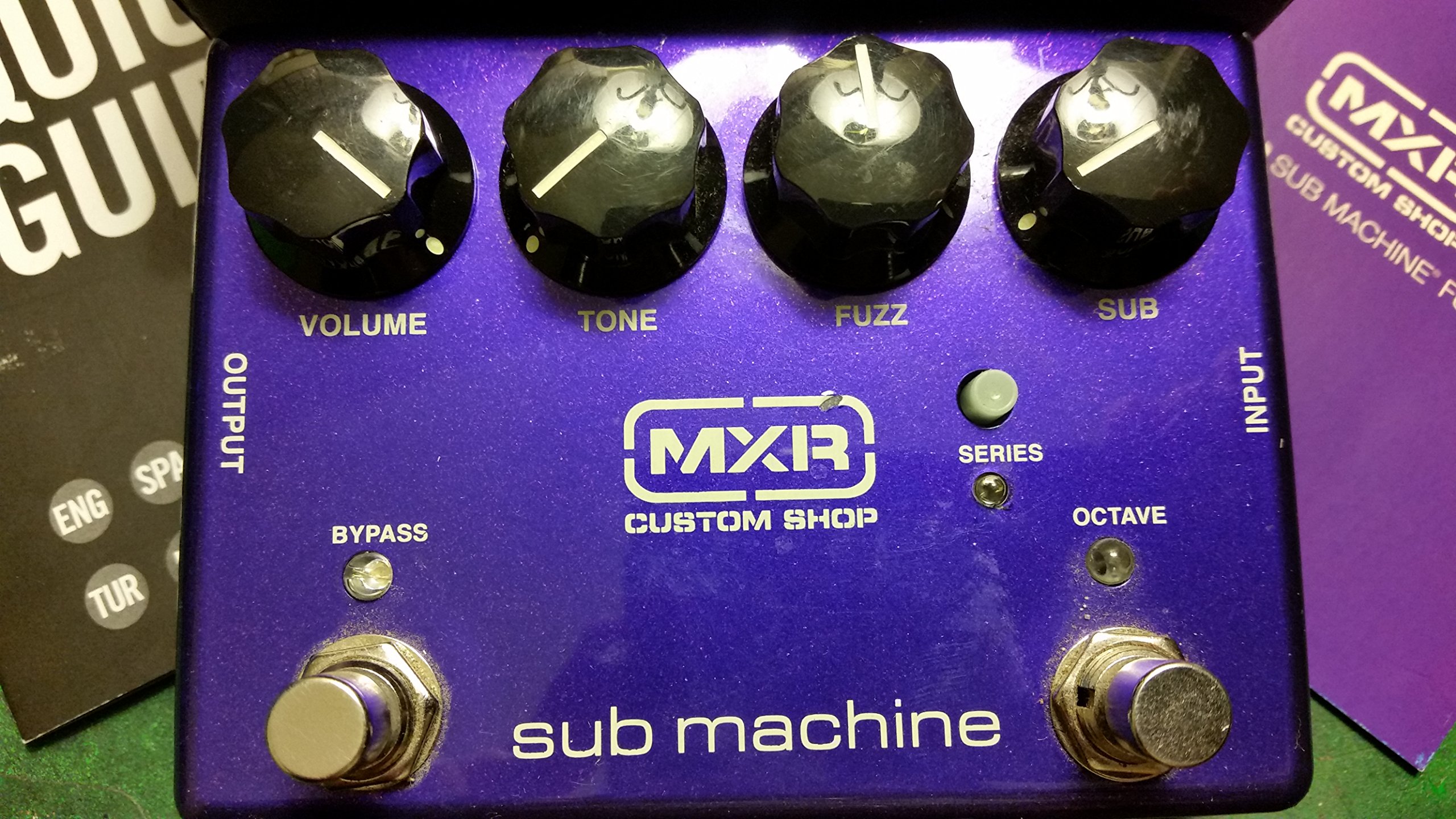 Amazon.com: MXR Sub Machine Octave Fuzz : Musical Instruments
