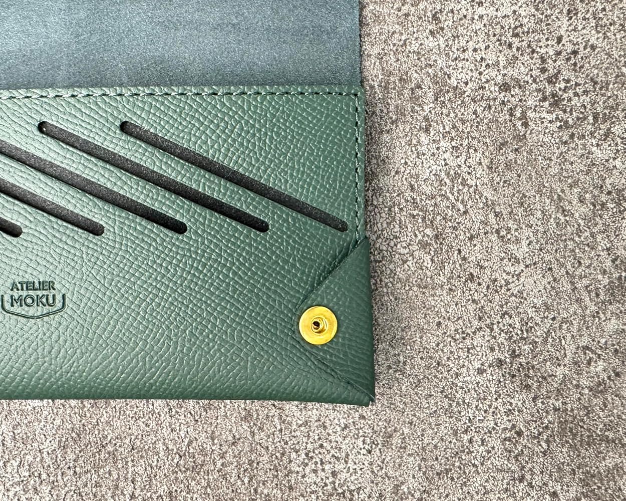 Amazon | 小さく薄い長財布UNO ver.2 ノブレッサカーフレザー / ユニ