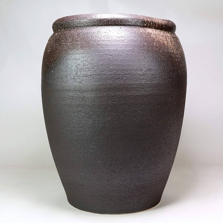 Amazon｜灰窯変壷型変形傘立（信楽焼） [34 x 33 x 44cm 9100g] 【傘