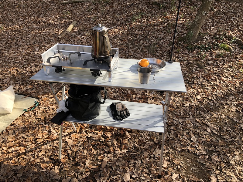 キッチンテーブルとラックになって便利！オンウェーのイージーハイ