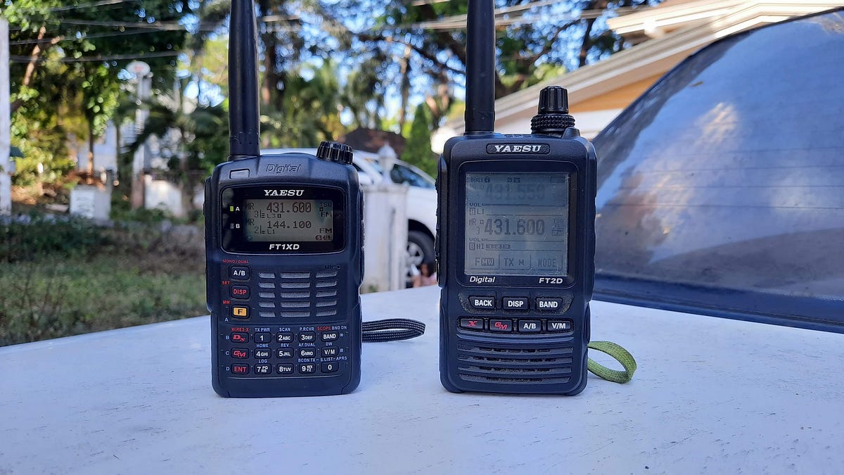 Yaesu FT1XD (updated FT1D) vs. Yaesu FT-2DR, a comparison review