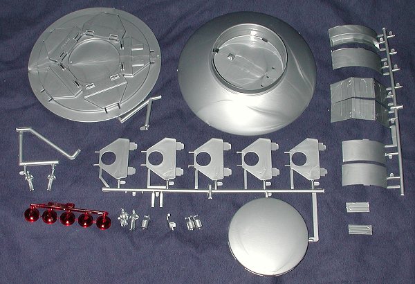 Monogram 1/72 UFO preview