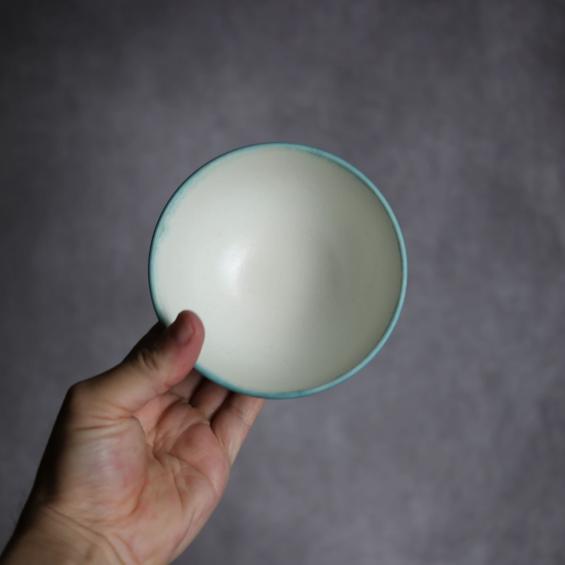 お茶碗 ヤギ2 やちむん 陶器 atelier qucchane｜atelier qucchane