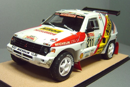 1/24 三菱パジェロ 92パリ～ル・カップ優勝車 Mitsubishi PAJERO PARIS
