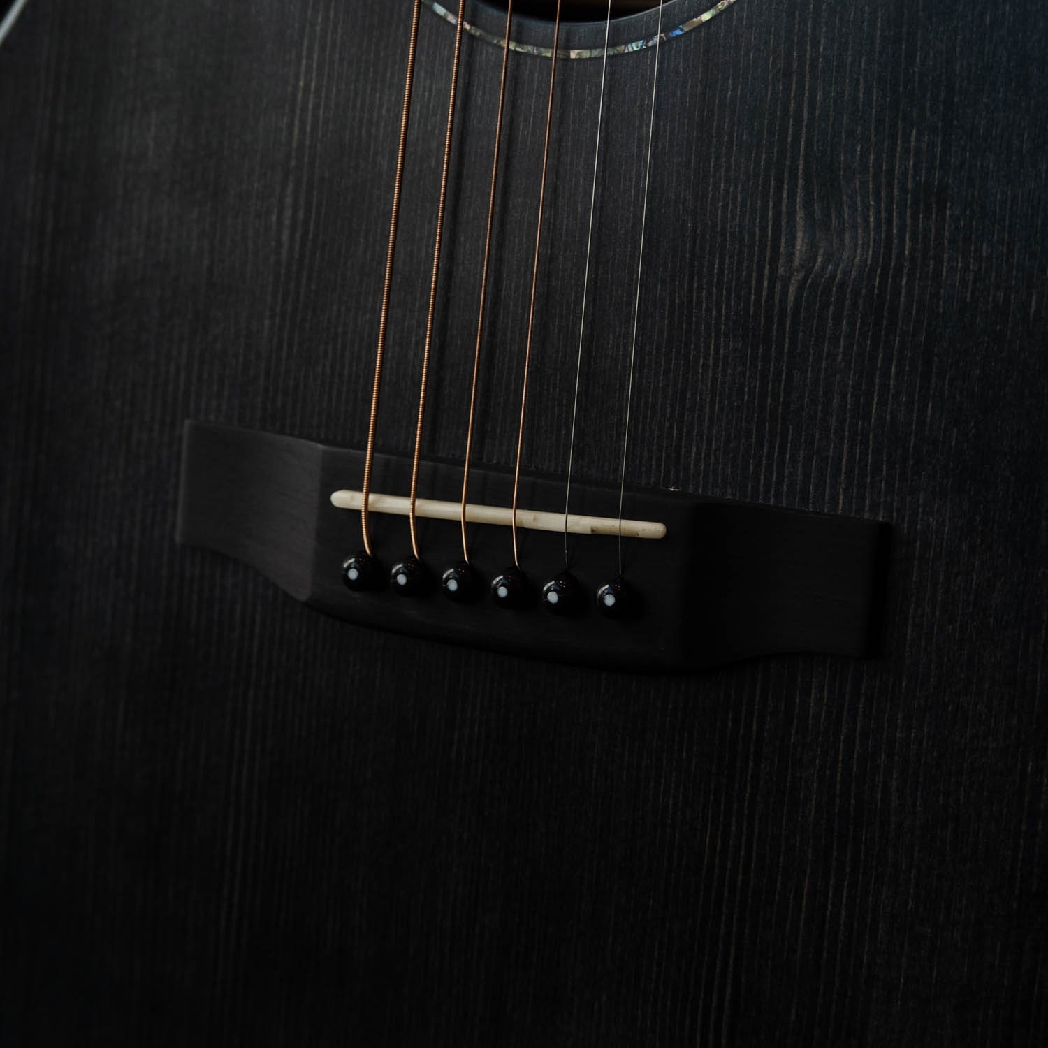 kuro | REGULAR MODEL | NAGI GUITARS