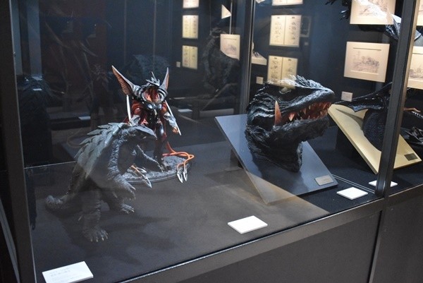 ガメラ、ギャオス、レギオン、イリスが「東京タワー」で激突 - 「特撮