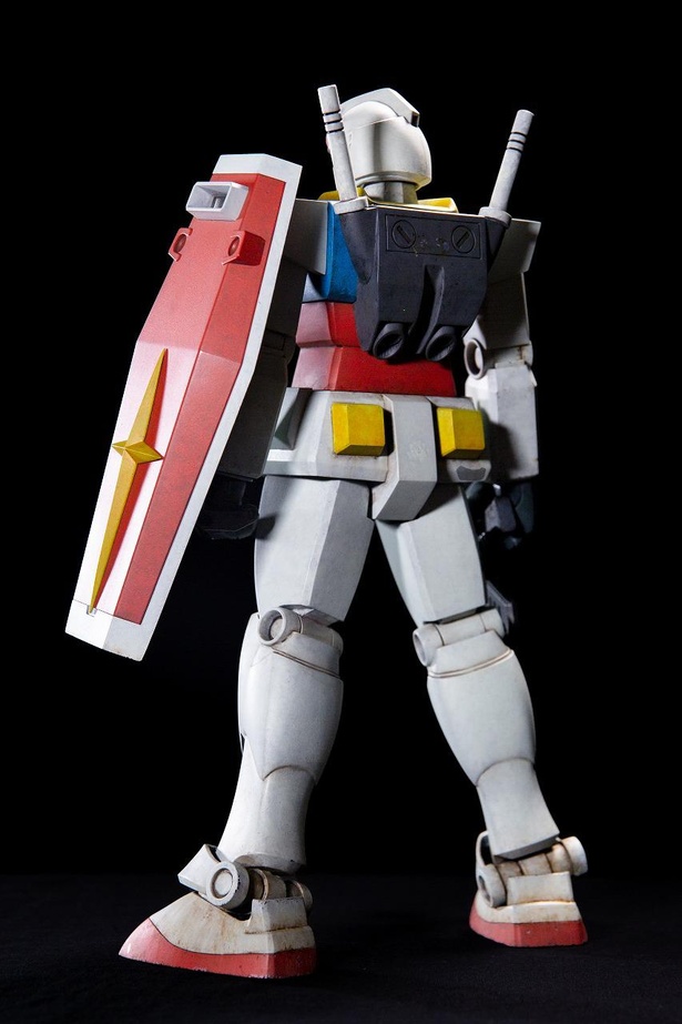 色褪せない「安彦ガンダム」の“キャラクター性” 撮影技術で増す