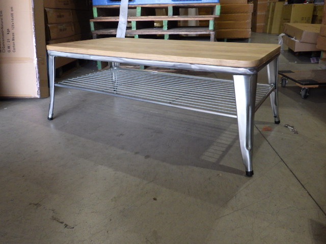 ローテーブルの御紹介 インダストリアルの王道的なスタイル