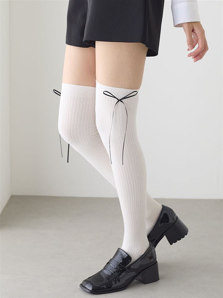 綿混サイドリボン付きリブオーバーニーソックス55cm丈: レッグウェア