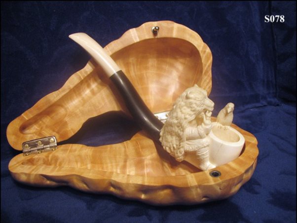 シベリアでマンモスの牙を掘り出して暮らす人々│おそロシ庵