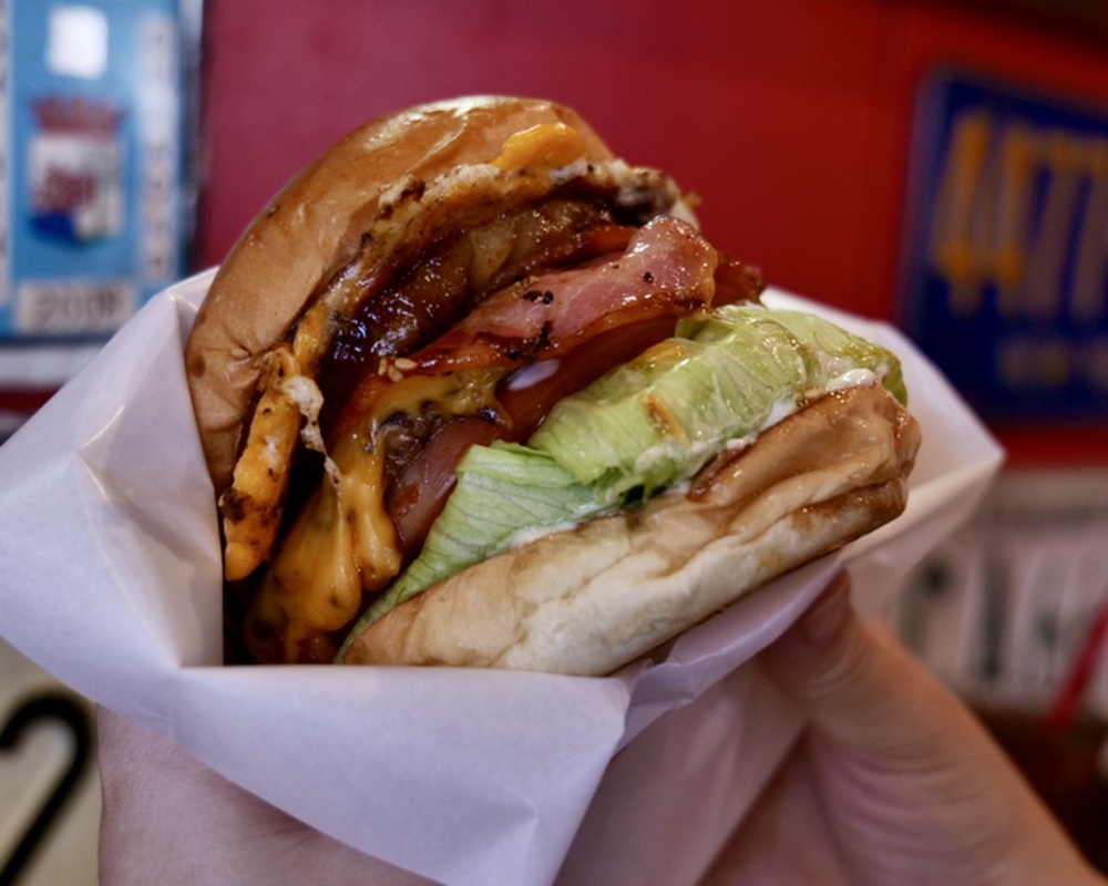 唯一無二のハンバーガーがいただける日本のグルメバーガーの元祖