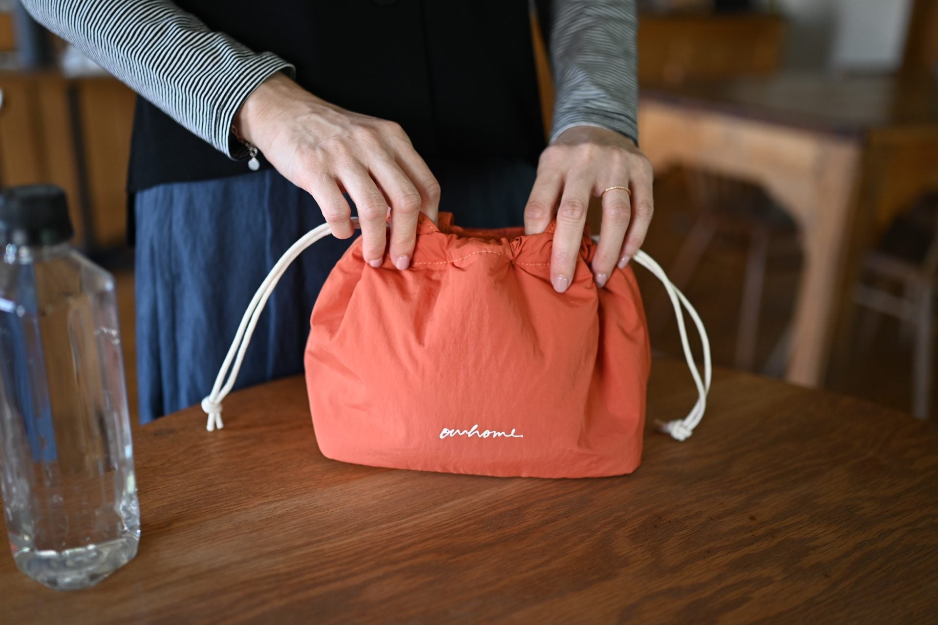 ふわもこ保冷ランチ巾着 – OURHOME