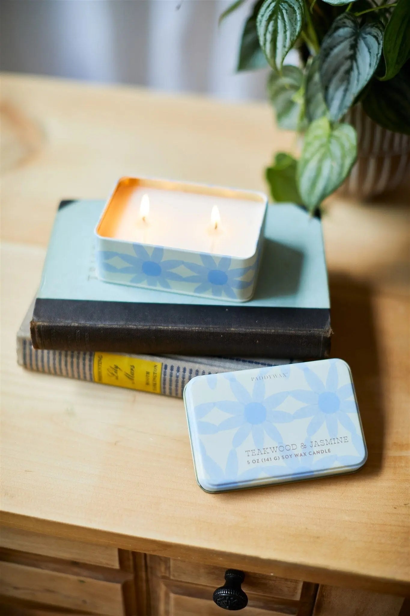 Teakwood & Jasmine - 5 oz Tin Candle - Paddywax